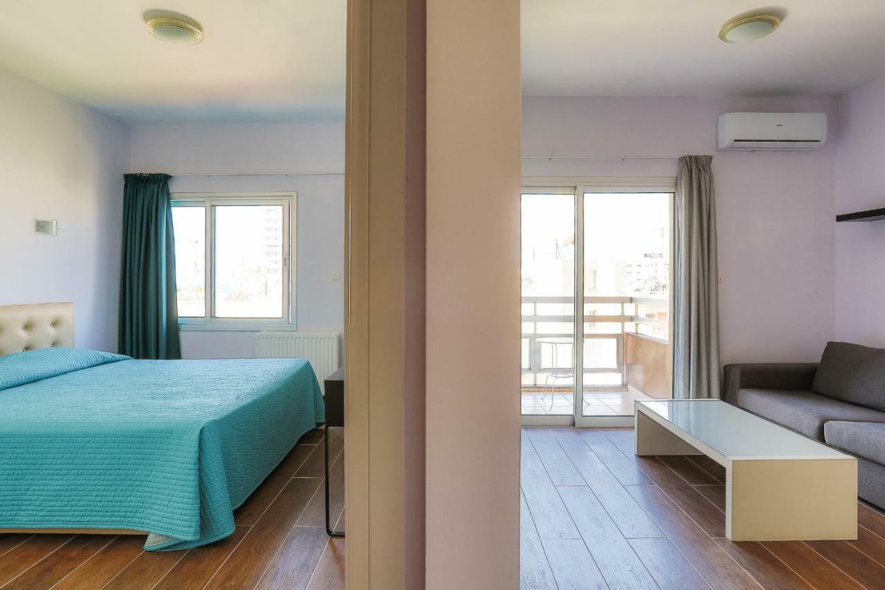 Vega Apartments リマソール エクステリア 写真